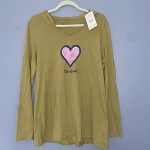 NWT ARMY GREEN LIFE IS GOOD HEART PULLOVER